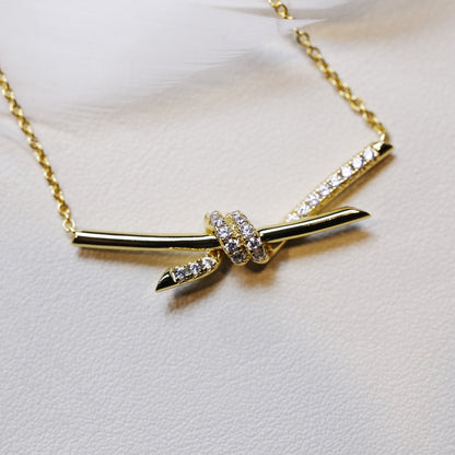 [Hildren Jewelry]KNOT NECKLACE GOLD DIAMONDS