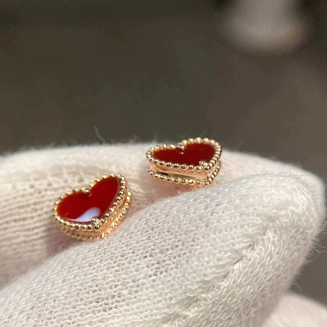[⭐Hildren Jewelry]HEART CARNELIAN STUD EARRINGS