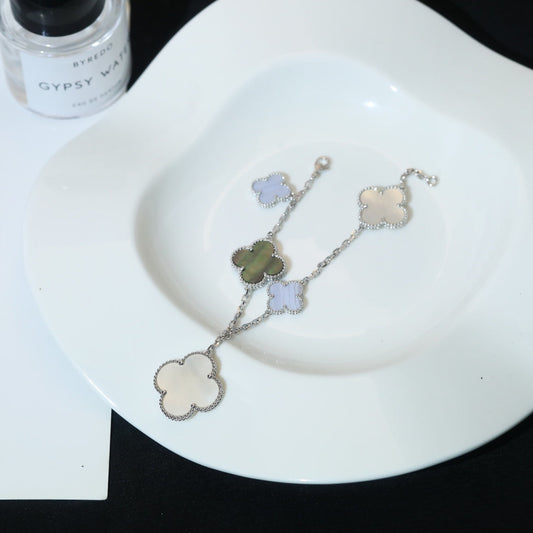 [⭐Hildren Jewelry]CLOVER BRACELET 5 MOTIFS MOP CHALCEDONY SILVER