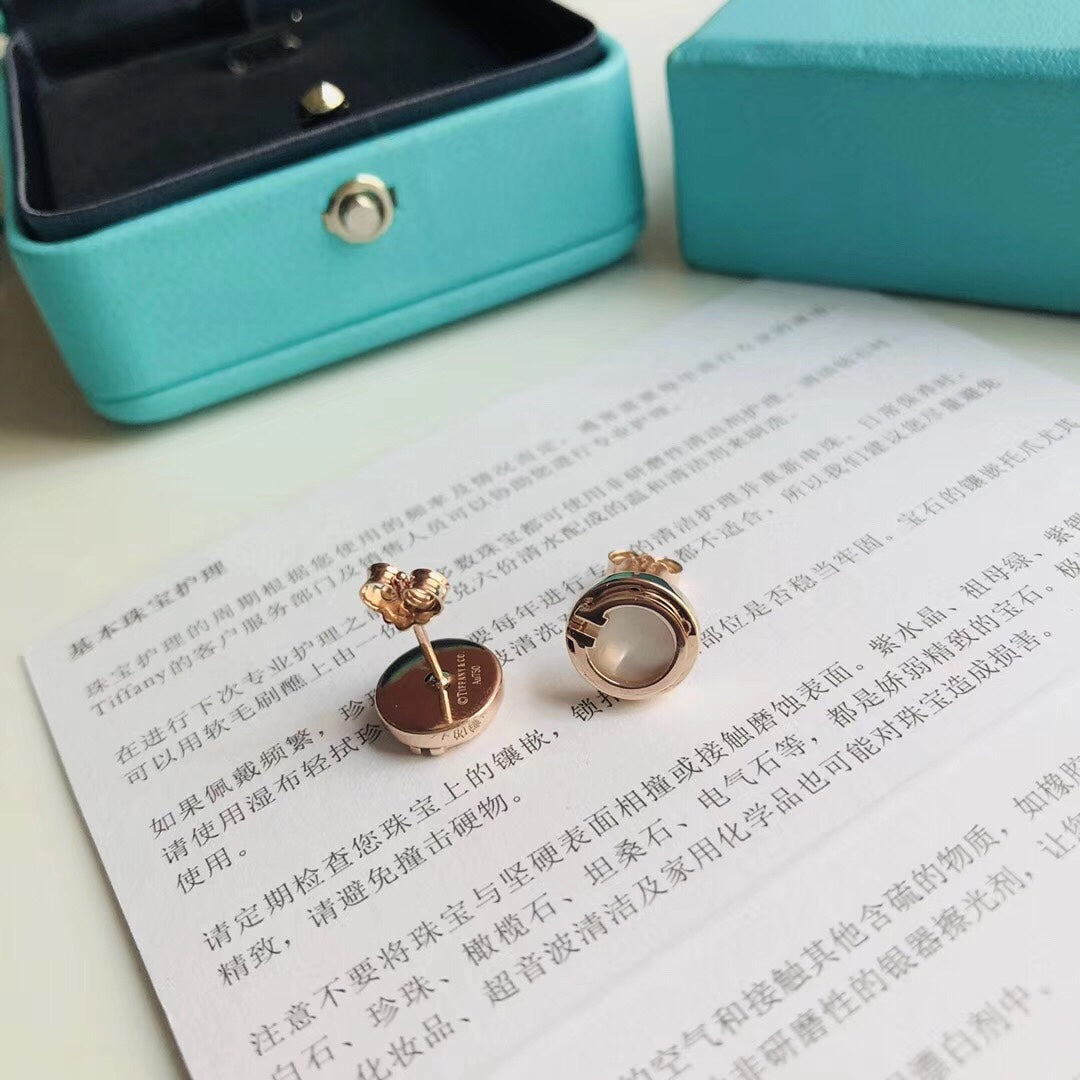 [Hildren Jewelry]PEARL CIRCLE EARRINGS MOTHER