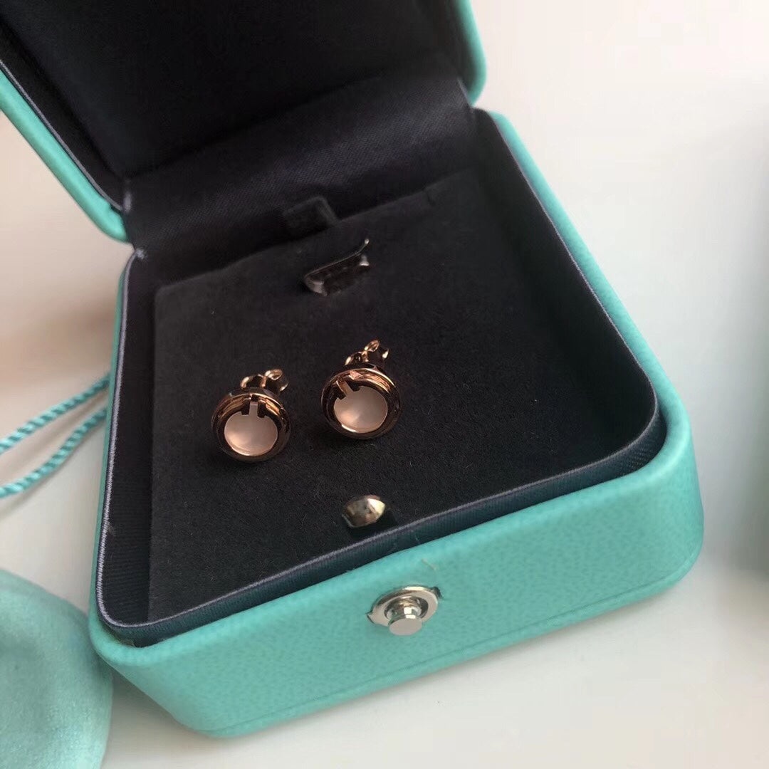 [Hildren Jewelry]PEARL CIRCLE EARRINGS MOTHER