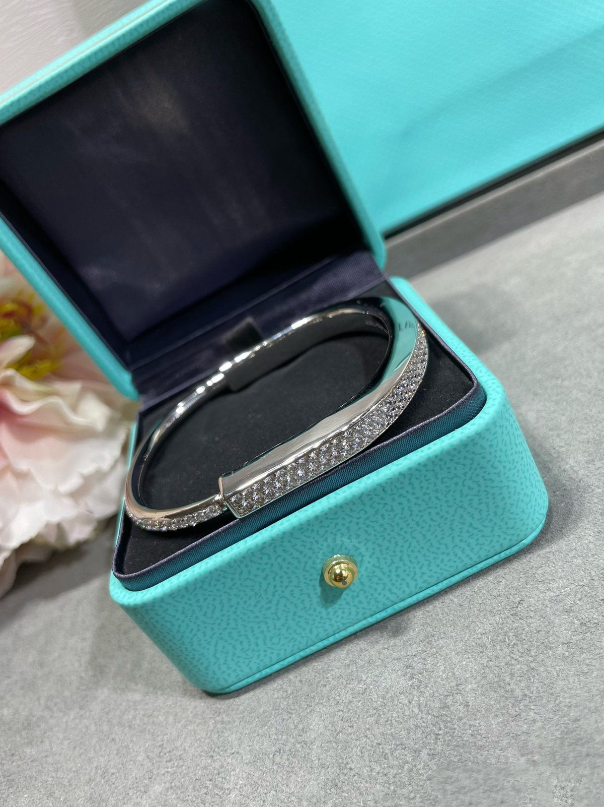 [Hildren Jewelry]LOCK BRACELET DIAMOND PAVED