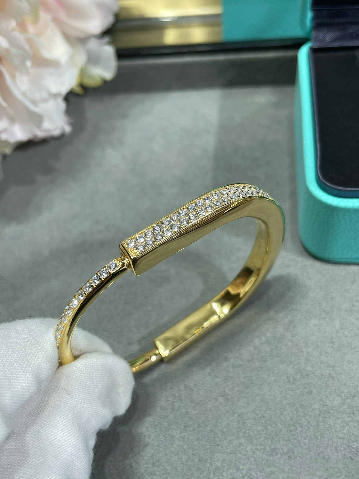 [Hildren Jewelry]LOCK BRACELET DIAMOND PAVED