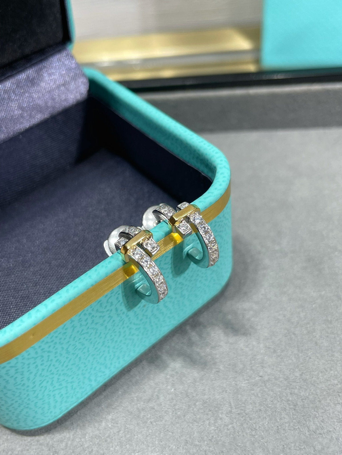 [Hildren Jewelry]EDGE DIAMOND PINK GOLD EARRINGS