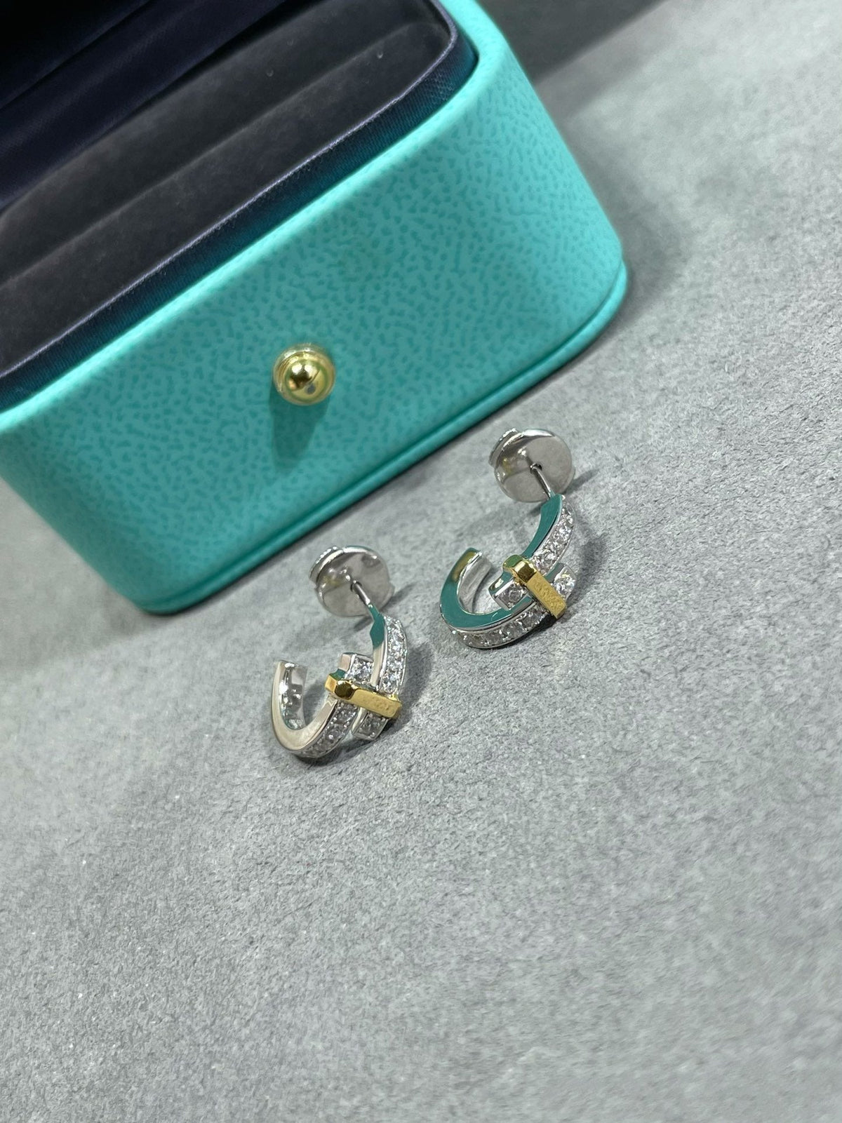 [Hildren Jewelry]EDGE DIAMOND PINK GOLD EARRINGS