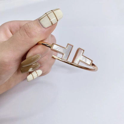 [Hildren Jewelry]T WIDE MOP OPEN BRACELET