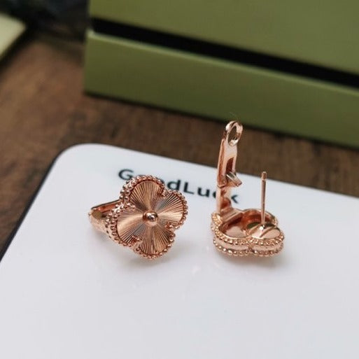 [⭐Hildren Jewelry]CLOVER MEDIUM STUD EARRINGS