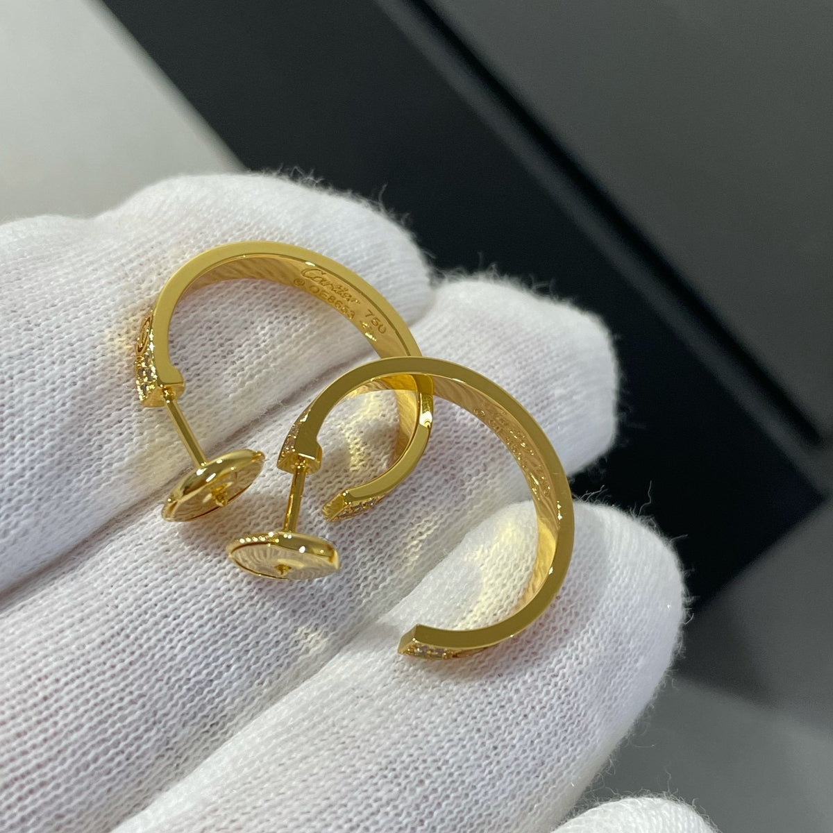 [⭐Hildren Jewelry]LOVE DIAMOND GOLD HOOP EARRINGS