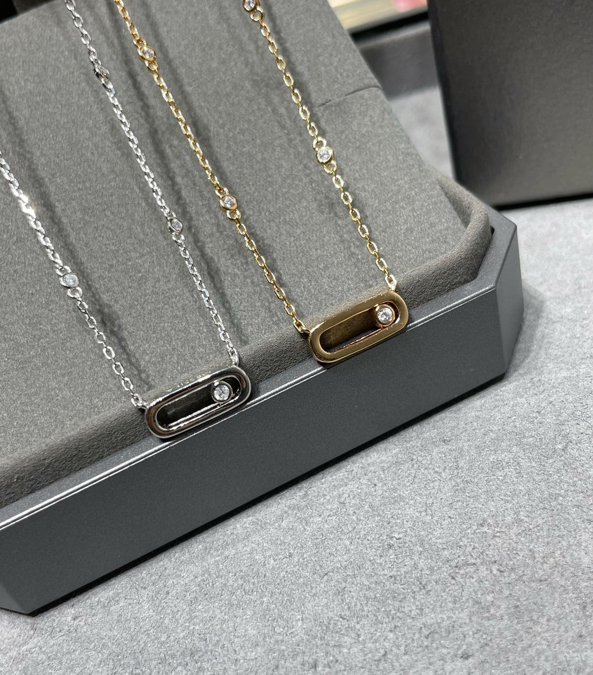 [⭐Hildren Jewelry]MOVE UNO DIAMOND NECKLACE