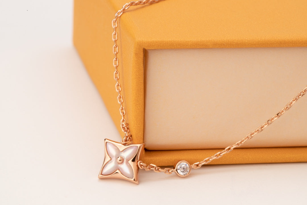 [⭐Hildren Jewelry]STAR PINK MOP 1 DIAMOND PINK GOLD NECKLACE
