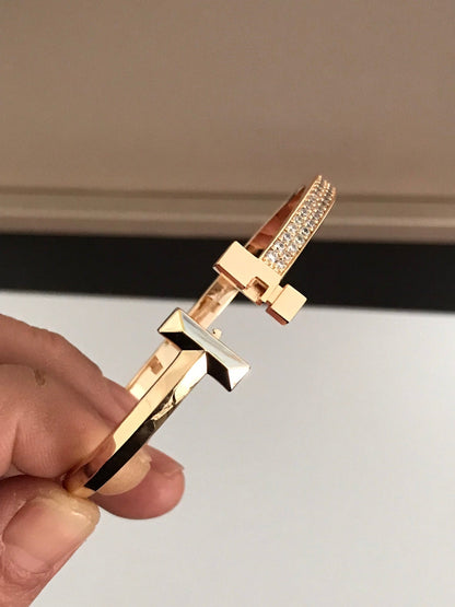 [Hildren Jewelry]T1 WIDE DIAMOND HINGED BANGLE PINK GOLD