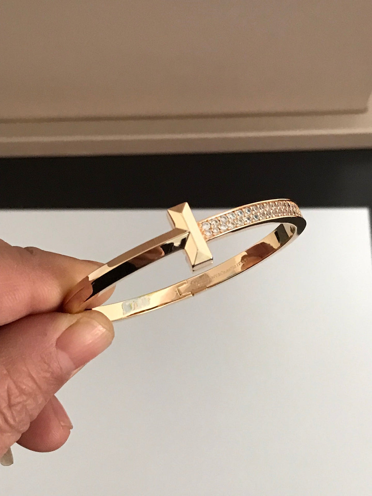 [Hildren Jewelry]T1 WIDE DIAMOND HINGED BANGLE PINK GOLD