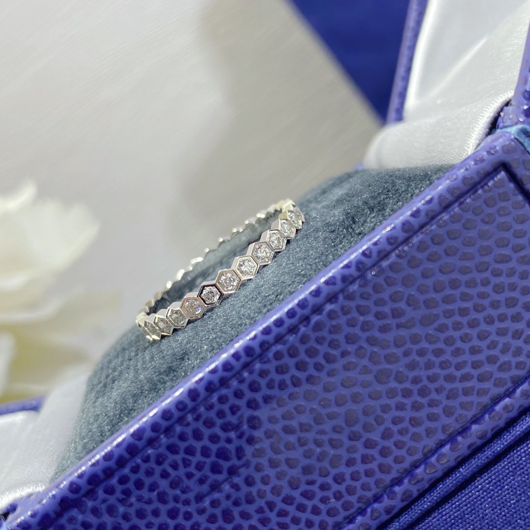[⭐Hildren Jewelry]BEE LOVE DIAMOND PAVED SMALL RING