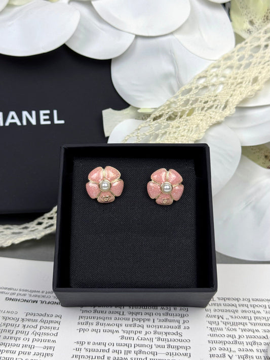 [⭐Hildren Jewelry]26C Pink Camellia Pearl Enamel Stud Earrings