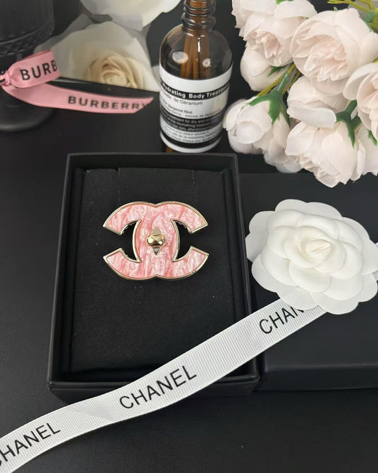 [⭐Hildren Jewelry]Pink Resin Classic Brooch 5cm