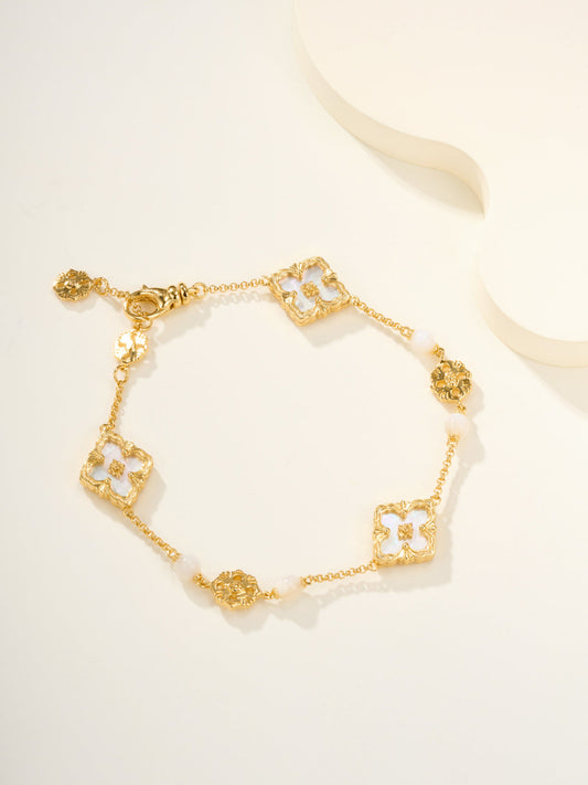 [⭐Hildren Jewelry]B.C.L ENAMELED Three-Flower Bracelet（Trumpet)