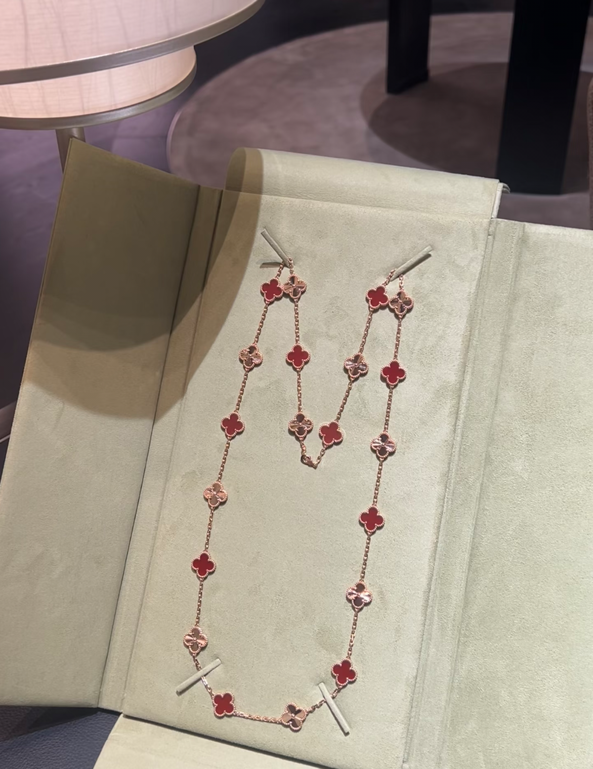 [⭐Hildren Jewelry]CLOVER 20 MOTIFS LASER CARNELIAN NECKLACE