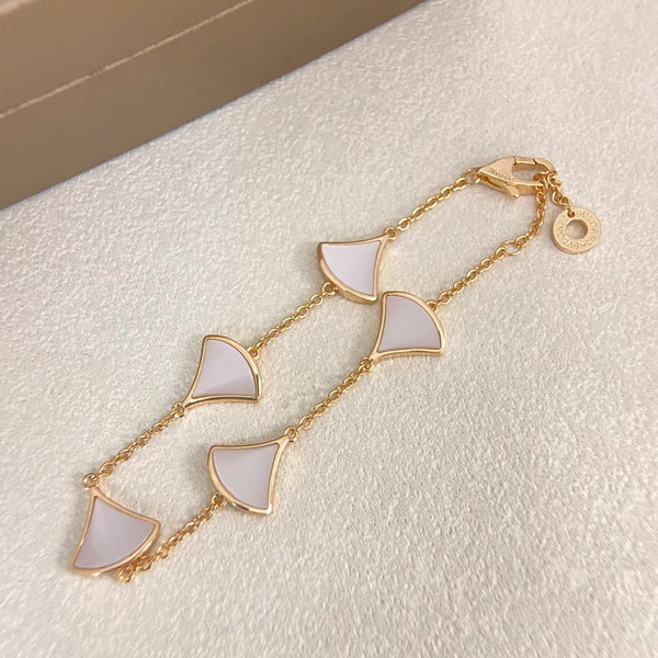 [⭐Hildren Jewelry]NEW FLORAL SKIRT AND GOLD BRACELET