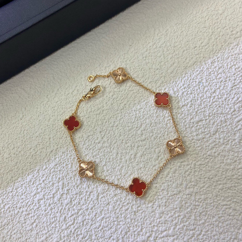 [⭐Hildren Jewelry]CLOVER 6 MOTIF RED AGATE LASER BRACELET