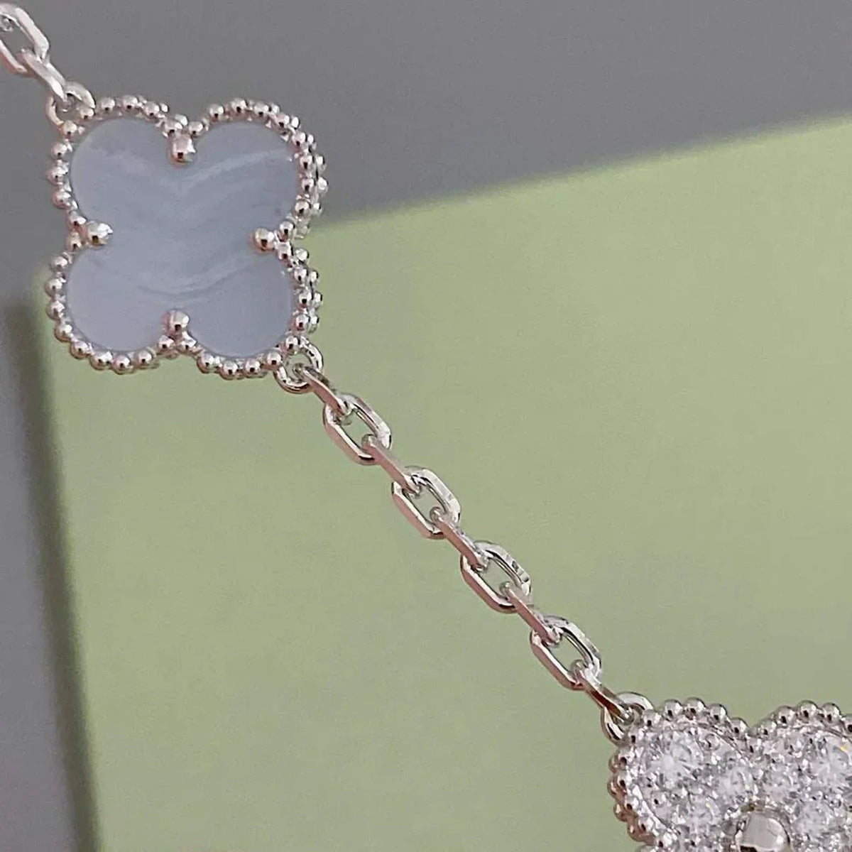 [⭐Hildren Jewelry] CLOVER 5 MOTIF PURPLE CHALCEDONY BRACELET COLLECTION