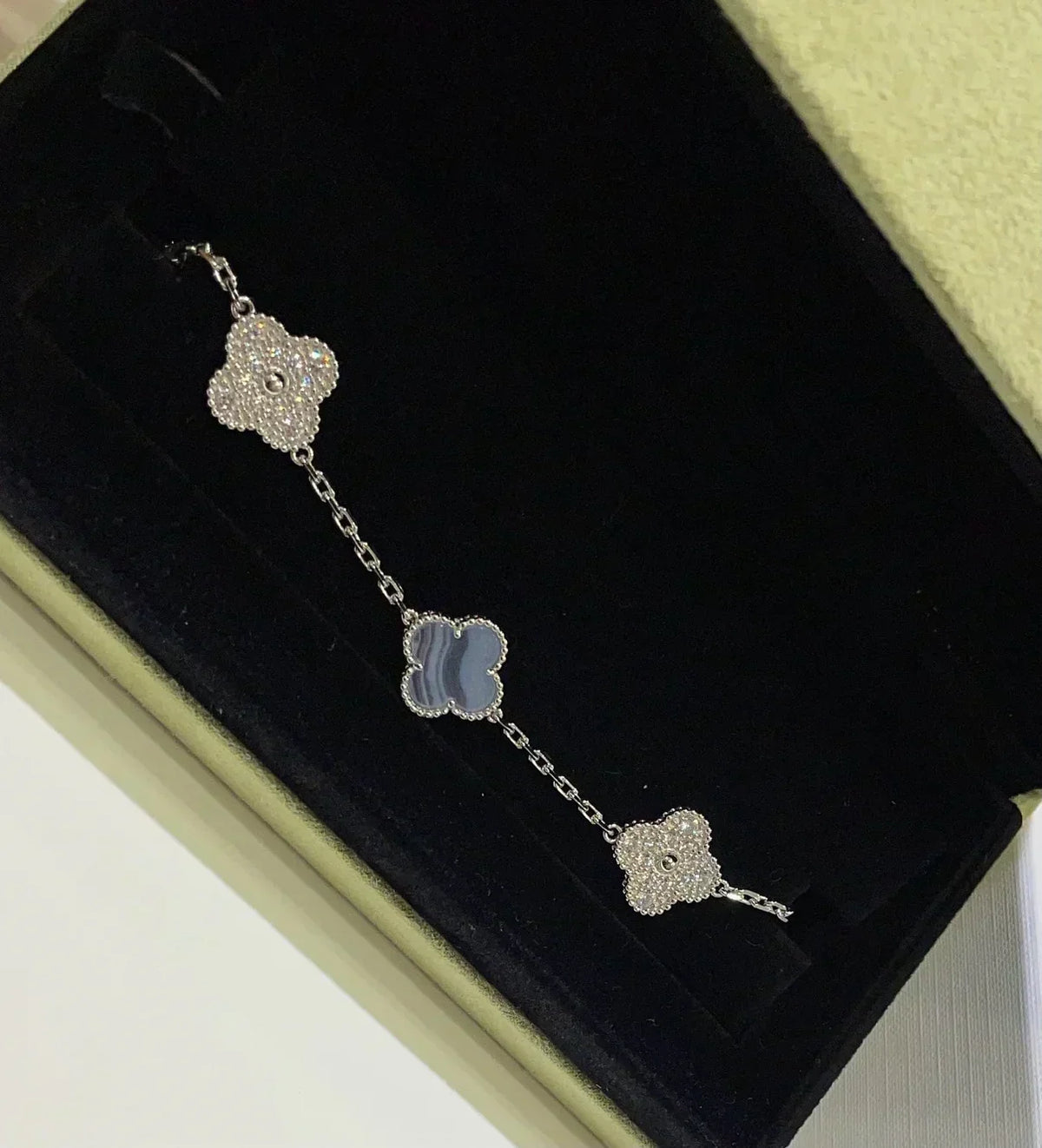 [⭐Hildren Jewelry] CLOVER 5 MOTIF PURPLE CHALCEDONY BRACELET COLLECTION
