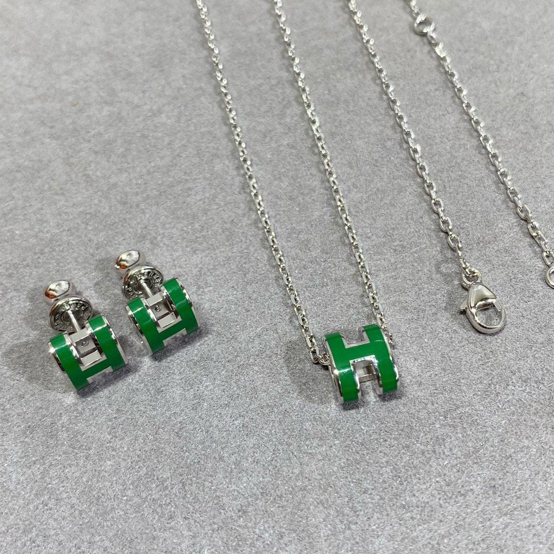 [⭐Hildren Jewelry]POP H GREEN NECKLACE SILVER AND GOLD
