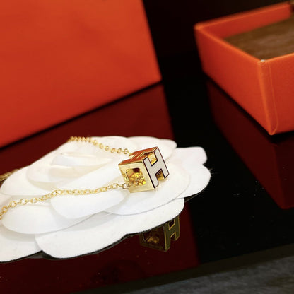 [⭐Hildren Jewelry]H WHITE SQUARE GOLD NECKLACE