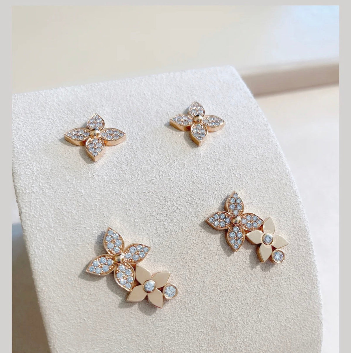 [⭐Hildren Jewelry]STAR BLOSSOM STUD EARRINGS PINK GOLD DIAMONDS