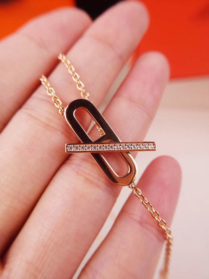 [⭐Hildren Jewelry]HM FIRE PIG NOSE NECKLACE TRENDY STREET