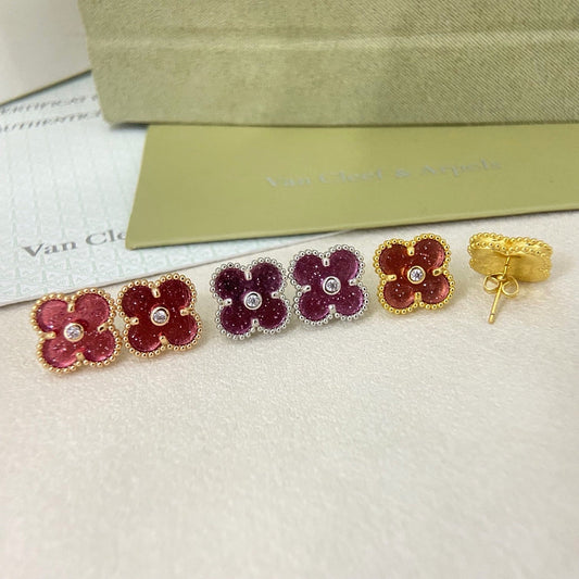 [⭐Hildren Jewelry]2026 NEW  CLOVER 1 MOTIFPINK ENAMEL STUD EARRINGS WITH DIAMONDS