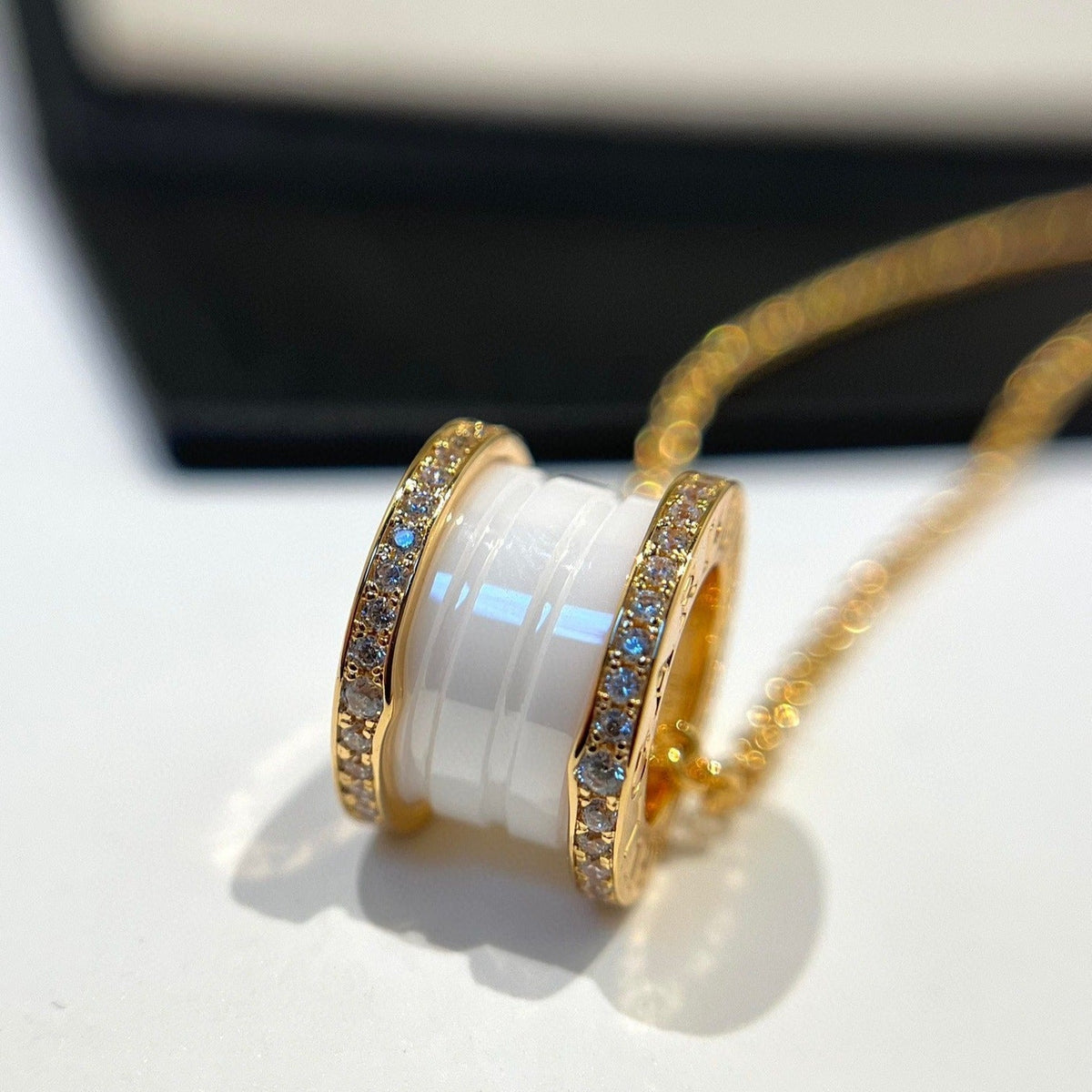 [⭐Hildren Jewelry]ZERO 1 WHITE CERAMIC DIAMOND PINK GOLD NECKLACE